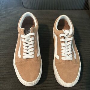 Women’s Vans Old Skool Platform sneakers, size 8, beige